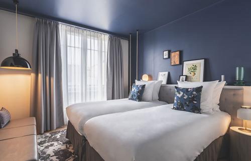 Флора и элегантность: отель в старинном здании в Париже 18