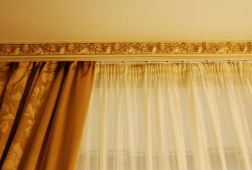 Установка потолочного карниза. Разметка и материалы 05