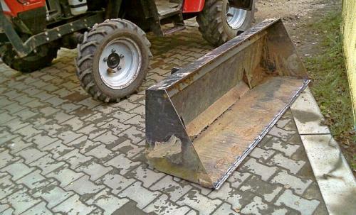 Самодельный бетоносмесительный ковш на трактор. Самодельный ковш на заднюю или переднюю навеску трактора