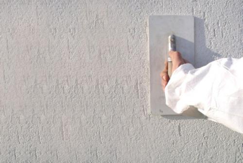 Чем отделать стены из пеноблока внутри дома. Особенности отделки стен из пеноблоков