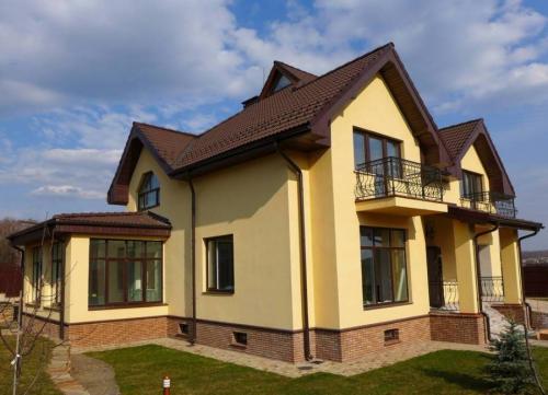 Оформление фасада дома. Фасад дома — 110 фото лучшего дизайна. Варианты современных материалов для красивой отделки фасада