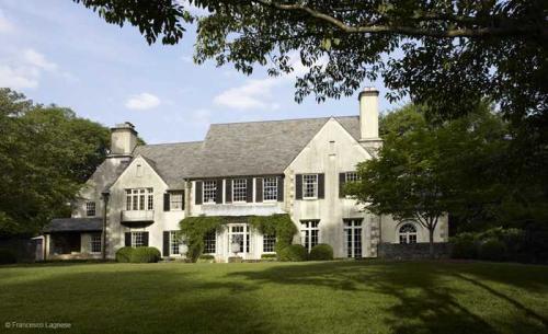 Неувядающая классика от Miles Redd 18