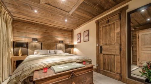 Двери в деревянный дом межкомнатные. Как установить двери в деревянном доме?