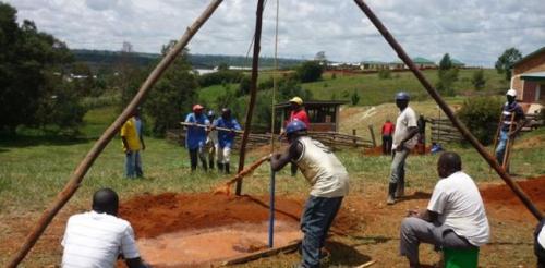 Что такое абиссинская скважина, какое отличие от артезианской скважины. Абиссинская скважина: что это такое и как ее сделать своими руками — плюсы и минусы, срок службы, устройство