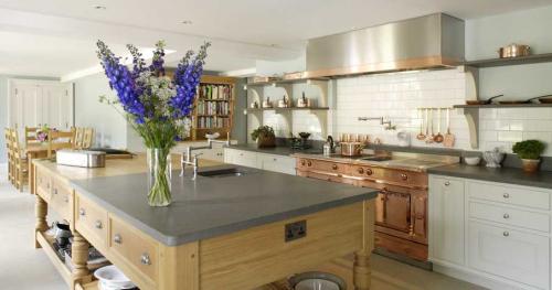Замечательные кухни от английских дизайнеров 07