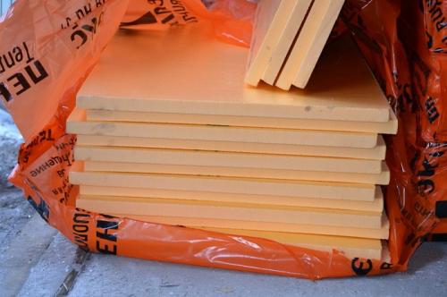 Как в квартире угловой утеплить стену. Обзор утеплителей для стен