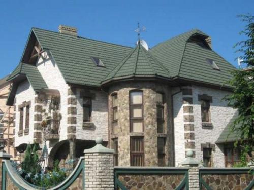 Схема покрытия крыши металлочерепицей. Типы защитно-декоративных внешних покрытий