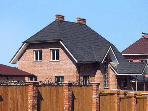 Схема покрытия крыши металлочерепицей. Типы защитно-декоративных внешних покрытий