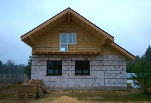 Комбинированный дом из газобетона и бруса. Конструктивные варианты комбинированных домов