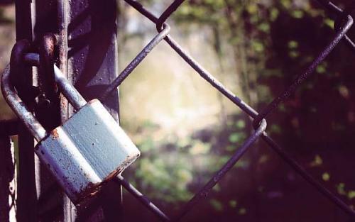 Как установить кодовый замок на калитку из профнастила. Замок для калитки уличный с ручкой: виды и варианты на фото, какой выбрать и поставить