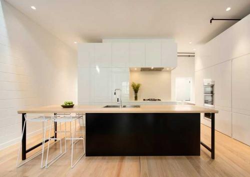 Прекрасные современные интерьеры от студии Techne 22