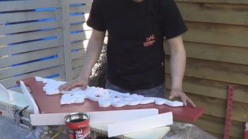 Как крепить деревянные наличники на окна. Разновидности оконных наличников