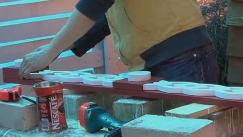 Как крепить деревянные наличники на окна. Разновидности оконных наличников