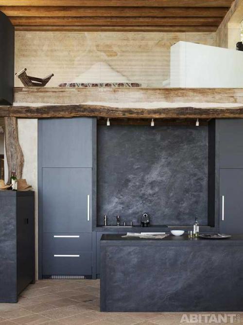 Черный цвет — отличный выбор для кухни! 17