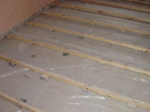 Как положить лаги на неровный бетонный пол. Как класть лаги на бетон