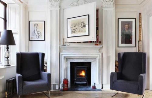 Работы лондонской студии 02