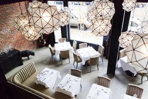 Медовые интерьеры 15