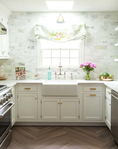 Милая и уютная кухня 01