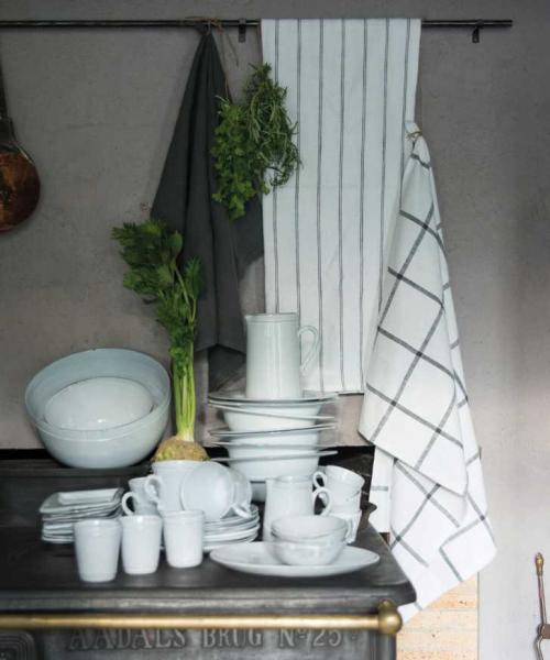 Уютная история в старинном особняке от Home & Cottage 15