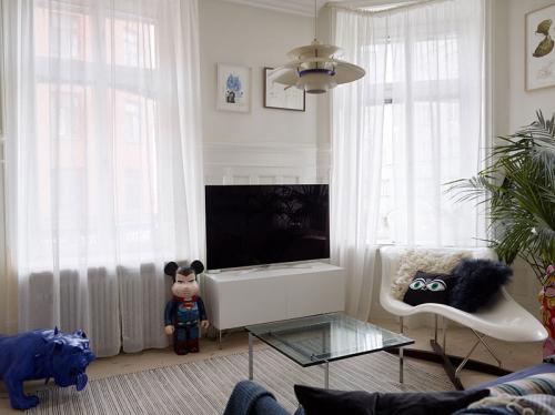 Скандинавская квартира с красочным декором 09