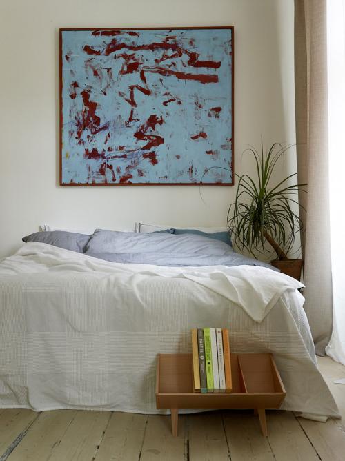 Скандинавская квартира с красочным декором 12