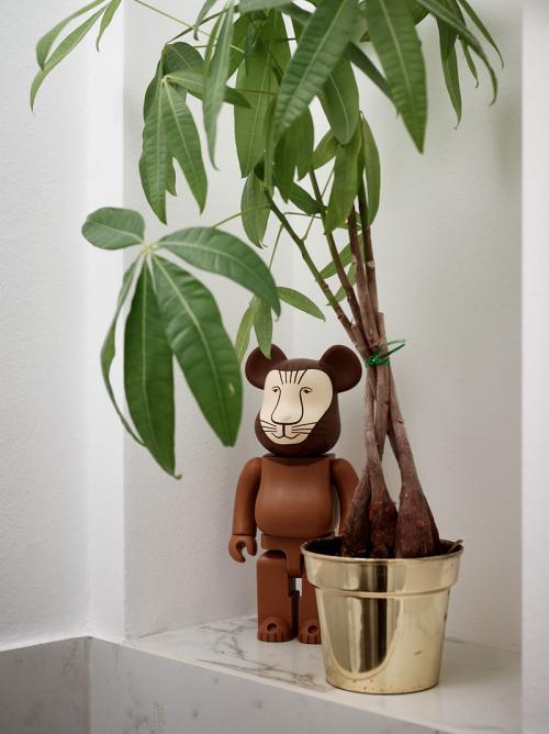 Скандинавская квартира с красочным декором 19