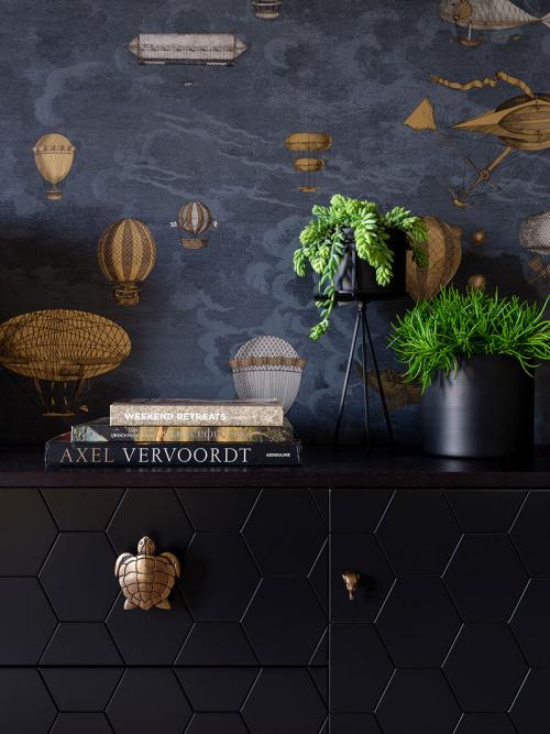 Квартира с интересными обоями в Москве (65 кв. м) 08