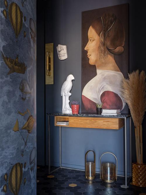 Квартира с интересными обоями в Москве (65 кв. м) 09