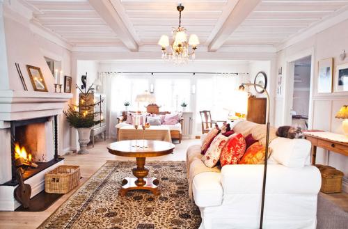 Скромный, но такой уютный домик в Швеции 01