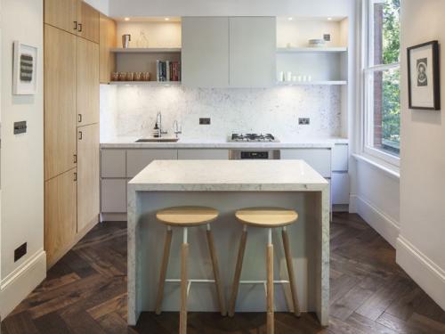 Современный дизайн в западном Лондоне от De Rosee Sa 21