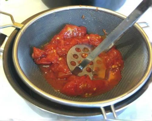 Томатный сок соковыжималкой. Томатный сок: как приготовить без соковыжималки