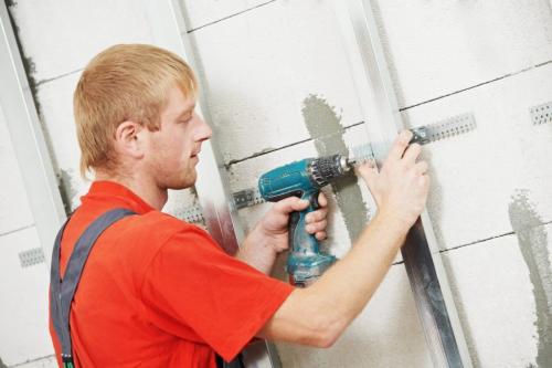 Монтаж стоечного профиля. Расчет количества профилей для стенового крепления гипсокартона 02