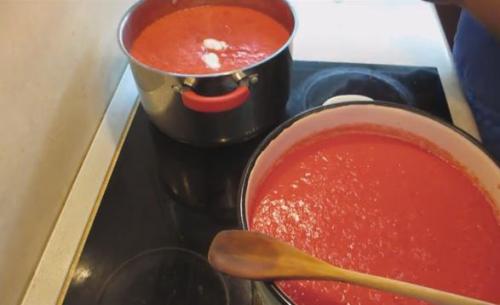 Как отжать томатный сок соковыжималкой. Томатный сок на зиму в домашних условиях