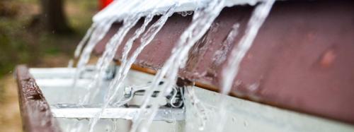 Установка водостока. Установка водостоков — пошаговая инструкция для начинающих. Нестандартные варианты монтажа + 100 реальных фото