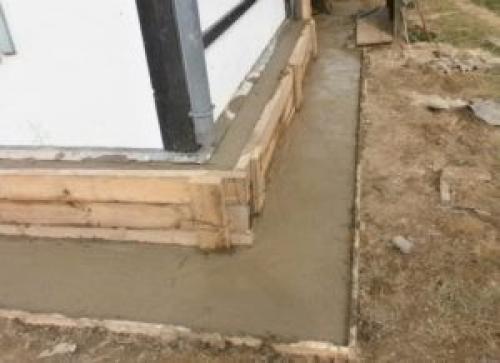 Укрепление фундамента по периметру. Способы укрепления фундамента