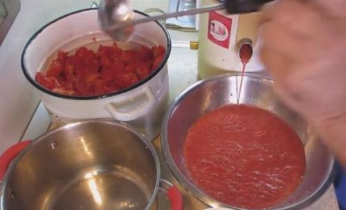 Как отжать томатный сок соковыжималкой. Томатный сок на зиму в домашних условиях