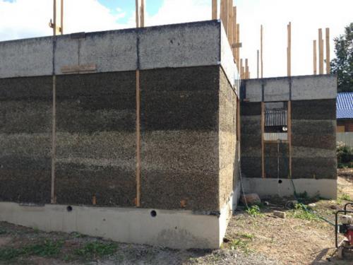 Как построить самый дешевый дом своими руками. Самые дешевые материалы для постройки дома – изготовленные собственноручно?