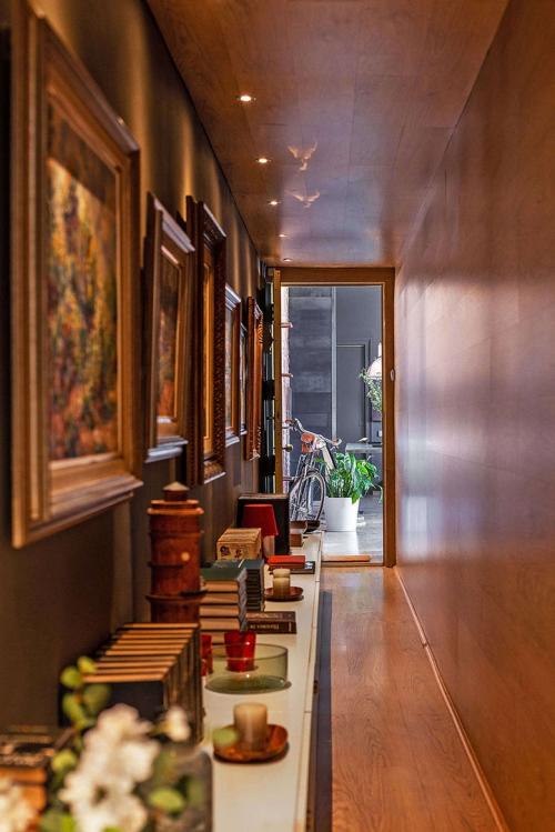 Двухуровневый лофт в Барселоне: компактно и очень стильно 08