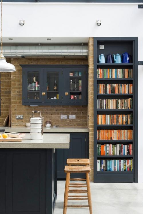 Кухня, залитая светом 02