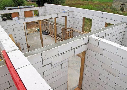 Как из блоков строить дом. Почему застройщики все чаще строят дома из блоков?