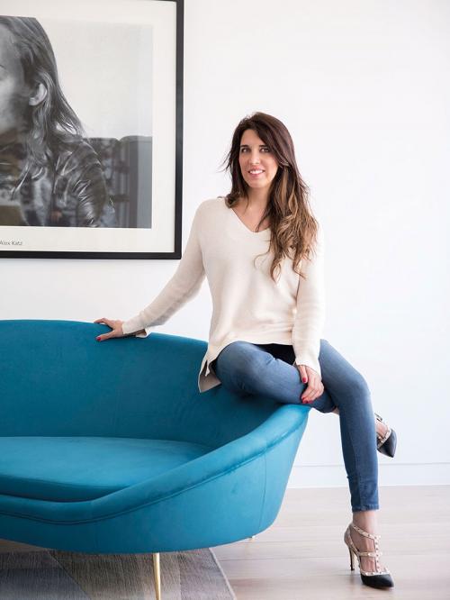 Яркая квартира с живым деревом 04