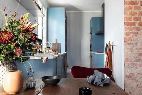 Красивый интерьер в оттенках синего (47 кв. м) 13