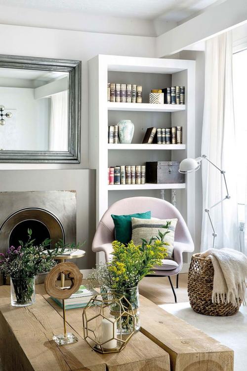 Квартира с яркой мебелью и ванной в спальне 01