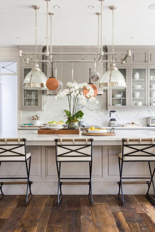 Прекрасная классика на берегу океана 09