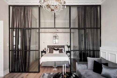 Спальня за стеклом и большая обеденная (72 кв. м) 02