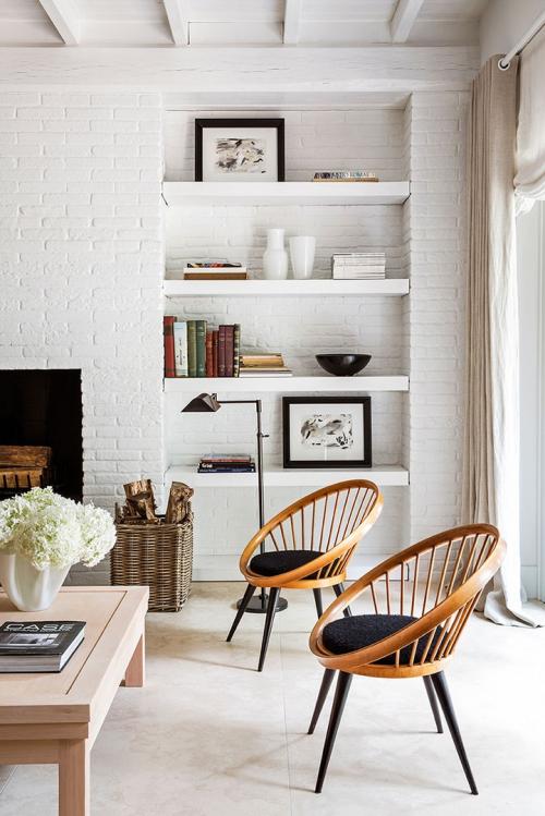 Изысканный и стильный белый интерьер 01