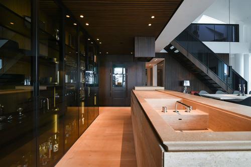 Нетипичная скандинавская квартира с видом на залив 02