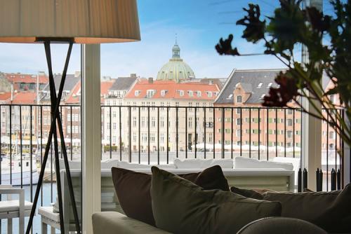 Нетипичная скандинавская квартира с видом на залив 06