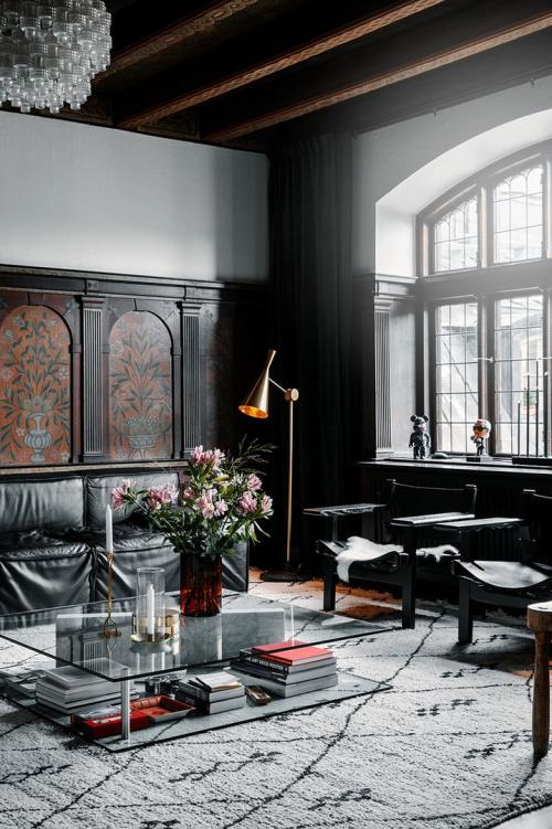 Драматичный интерьер 04