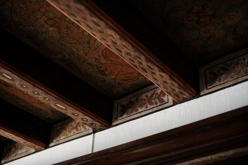 Драматичный интерьер 05